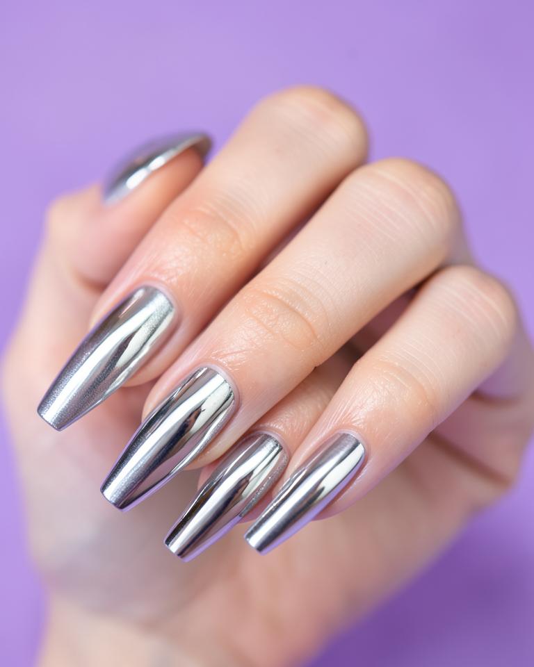 Mirror chrome silver nails